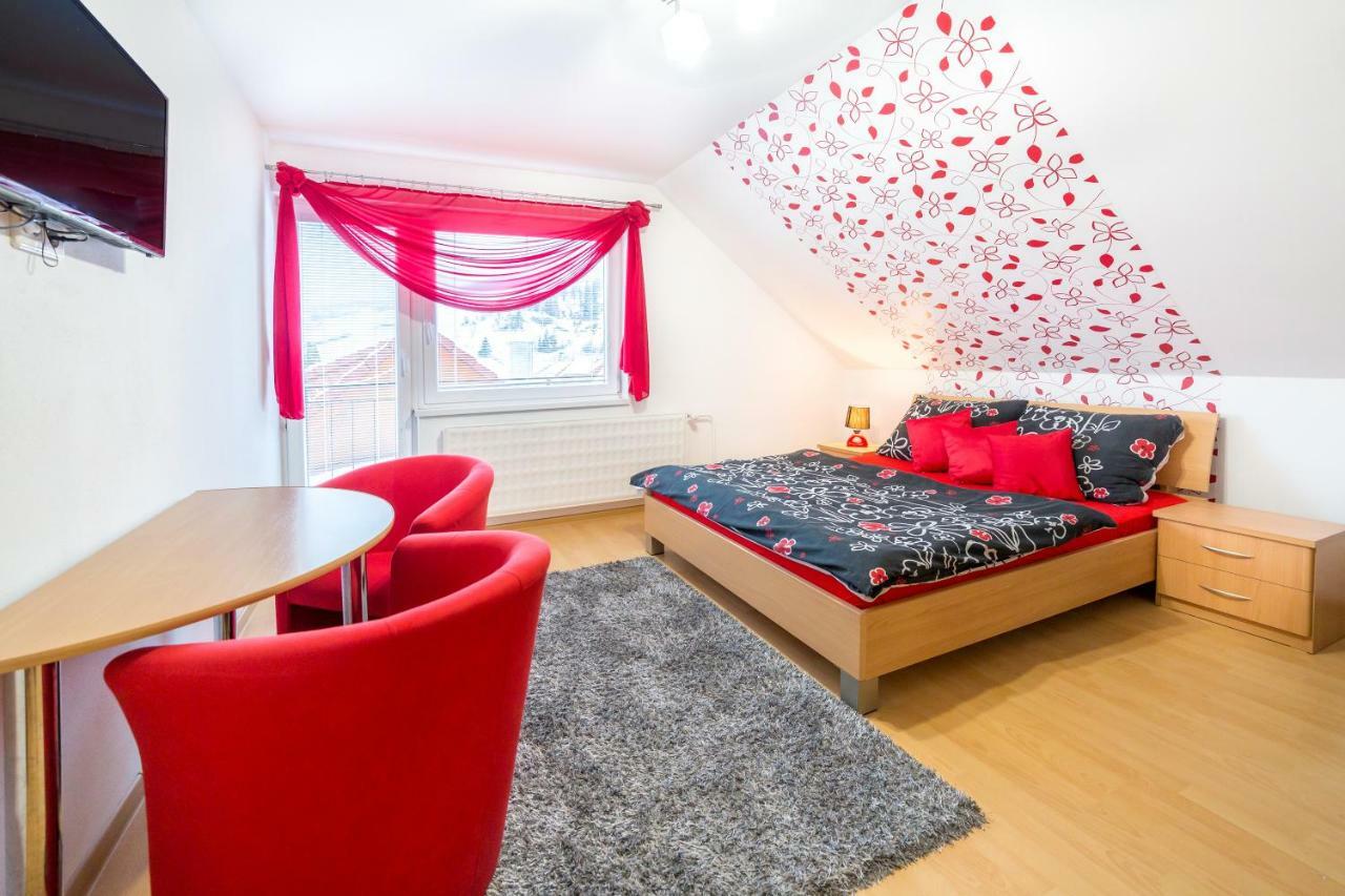 Apartmanovy Dom Adriana Zuberec Exterior foto